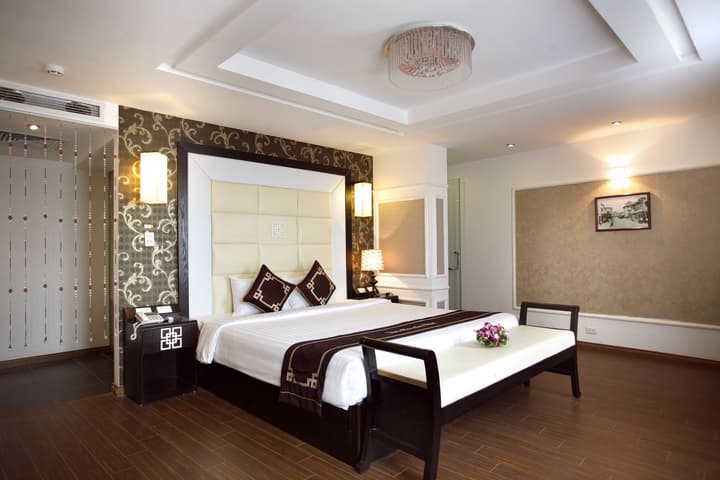 Hanoi Emotion Hotel