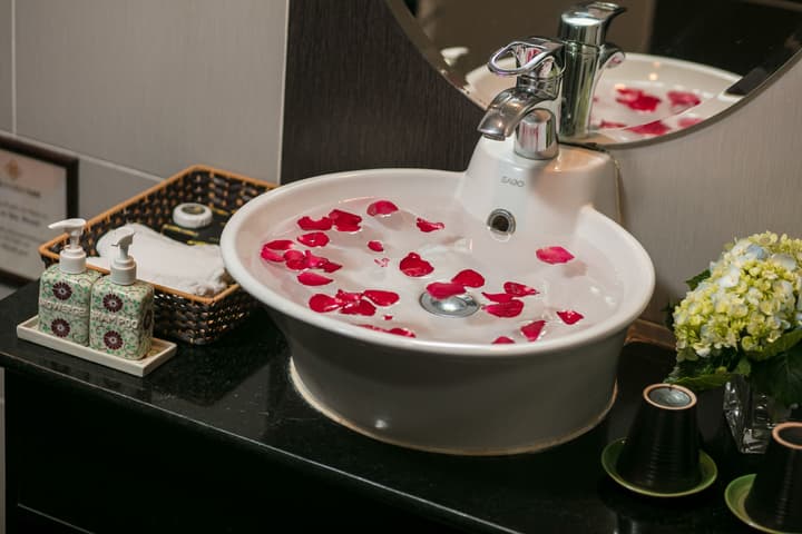Hanoi Emotion Hotel