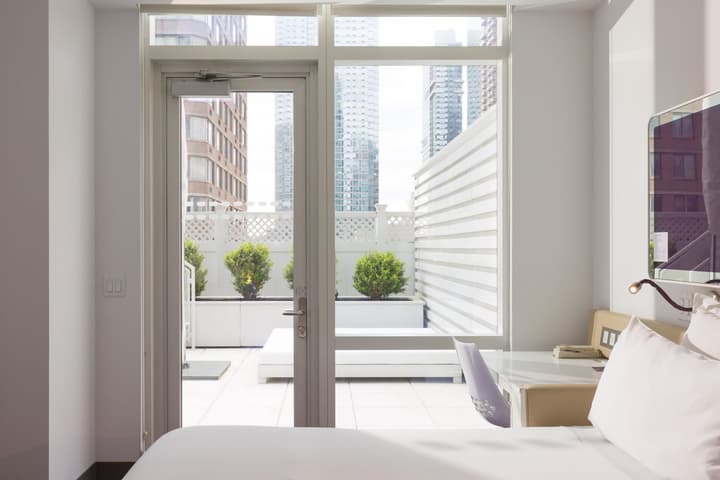 YOTEL New York Times Square, Select by Hilton
