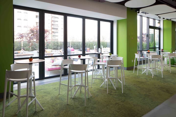 YOTEL New York Times Square, Select by Hilton