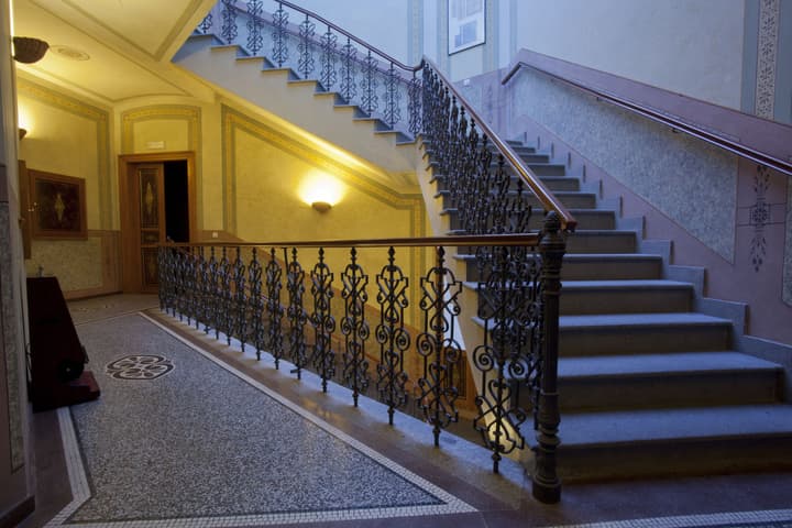 Deminka Palace