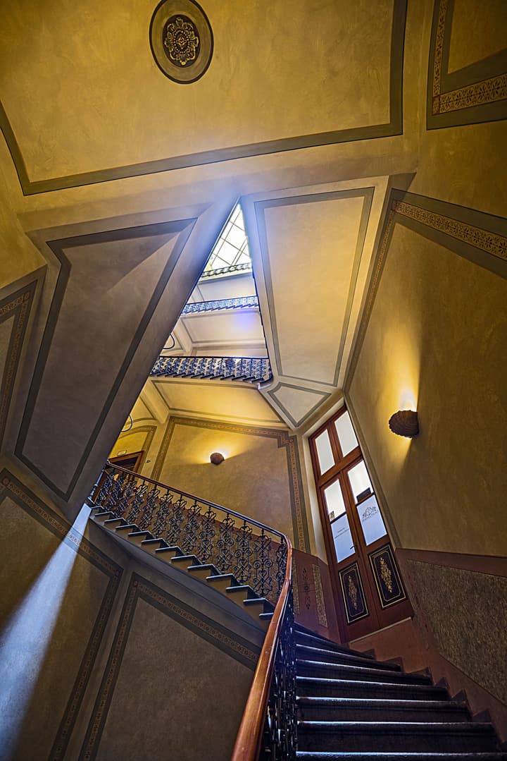 Deminka Palace
