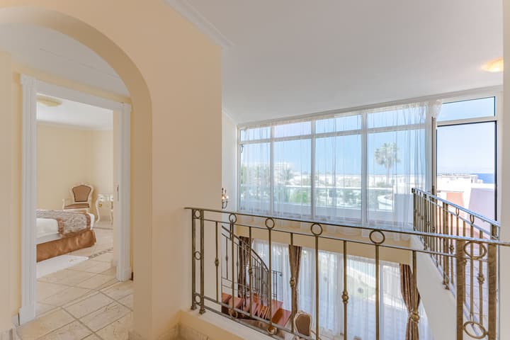 Flamingo Suites Boutique Hotel