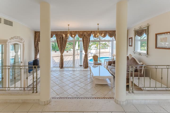 Flamingo Suites Boutique Hotel