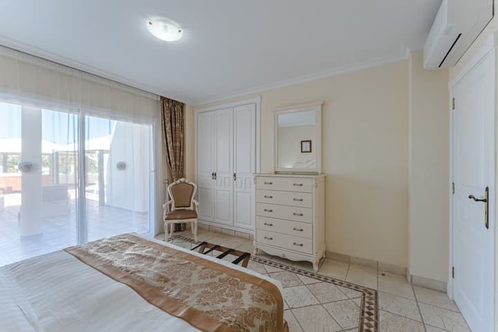 Flamingo Suites Boutique Hotel