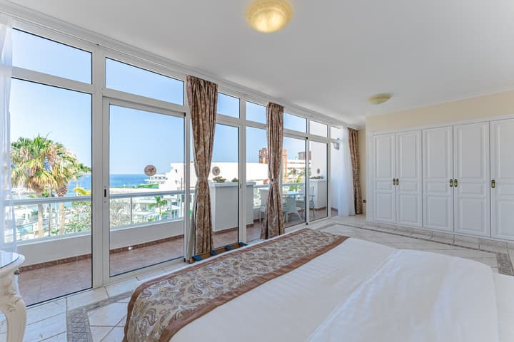 Flamingo Suites Boutique Hotel