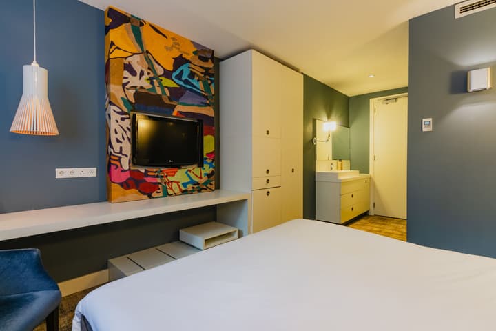 Hotel JL No76