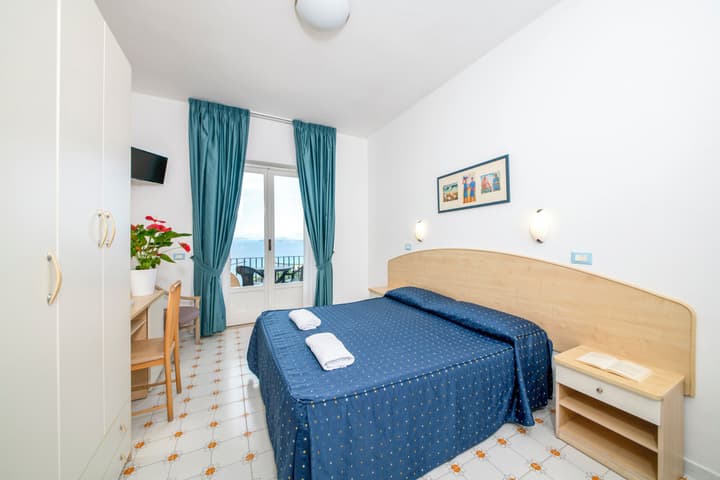 Hotel Villa Ireos