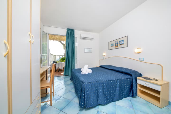 Hotel Villa Ireos