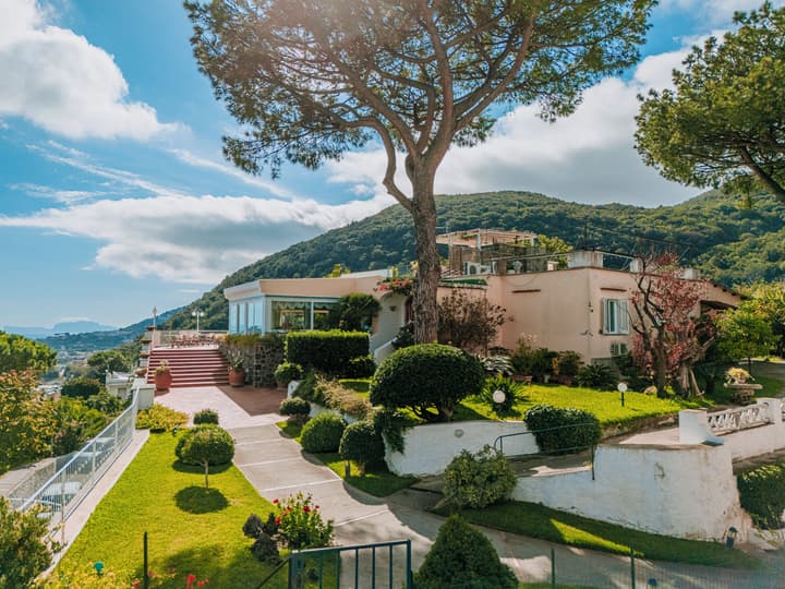 Hotel Villa Ireos