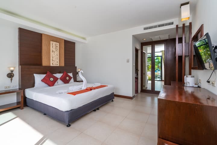 Memory Karon Resort
