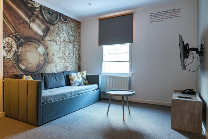 Stewart by Heeton Concept