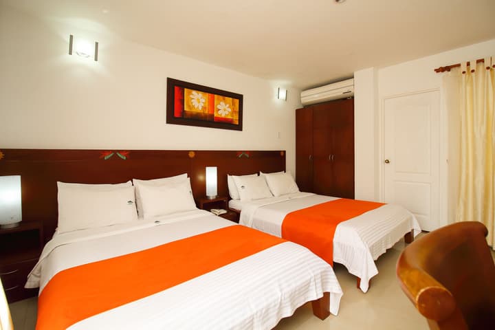Hotel Imbanaco