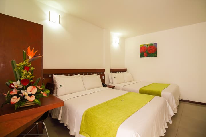 Hotel Imbanaco