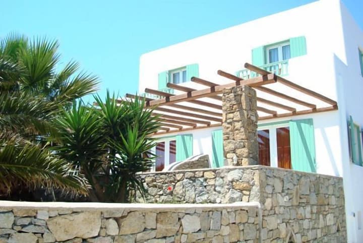 Giannoulaki Hotel