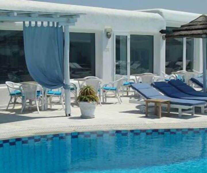 Giannoulaki Hotel