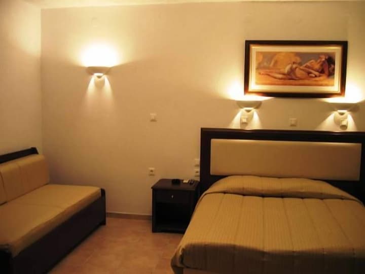 Giannoulaki Hotel