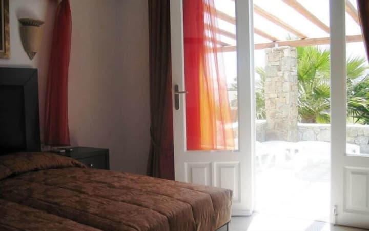 Giannoulaki Hotel
