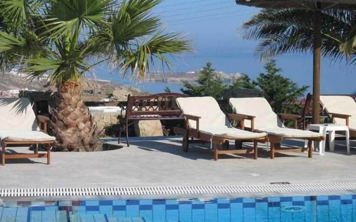 Giannoulaki Hotel