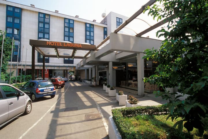 Hotel Laguna