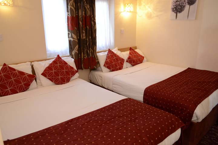 Britannia Inn Hotel