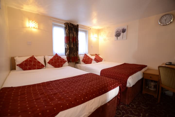 Britannia Inn Hotel