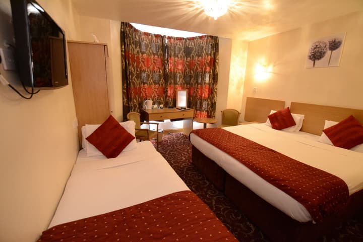 Britannia Inn Hotel