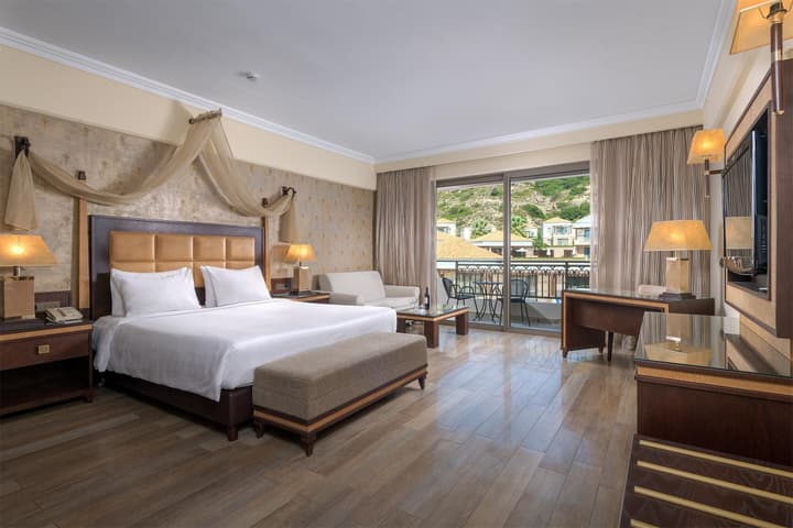 La Marquise Luxury Resort Complex