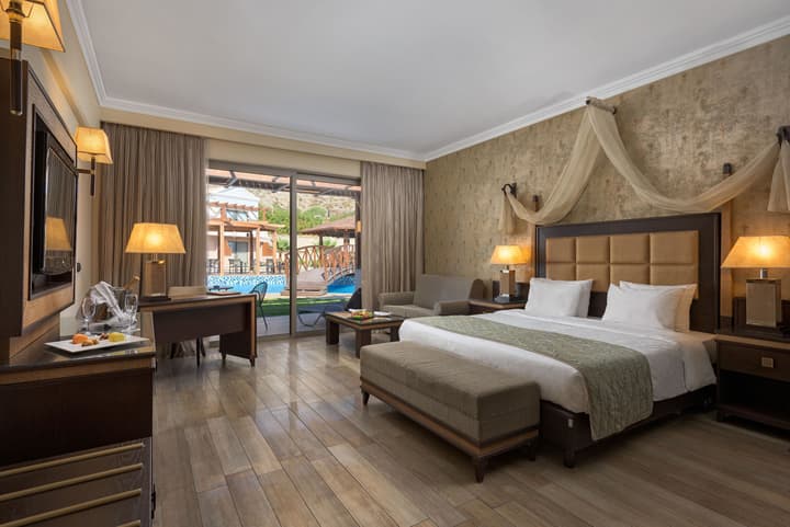 La Marquise Luxury Resort Complex