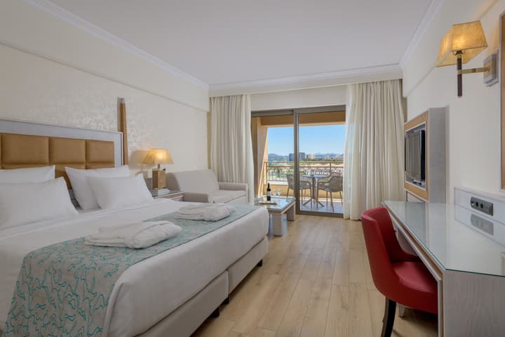 La Marquise Luxury Resort Complex