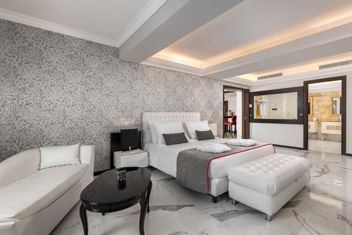 La Marquise Luxury Resort Complex