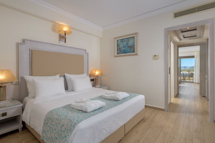 La Marquise Luxury Resort Complex