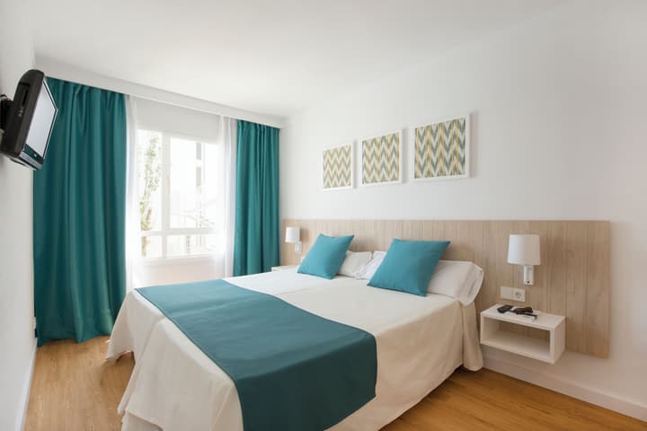 Cabot Hobby Club Apartments