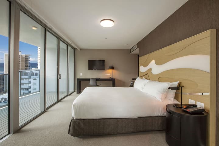 Hilton Surfers Paradise Hotel & Residences