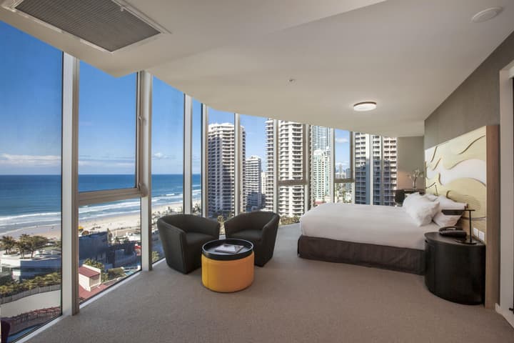 Hilton Surfers Paradise Hotel & Residences