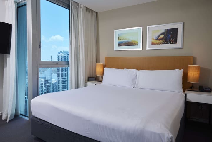 Hilton Surfers Paradise Hotel & Residences