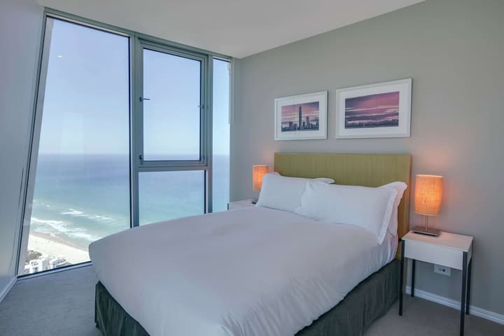 Hilton Surfers Paradise Hotel & Residences