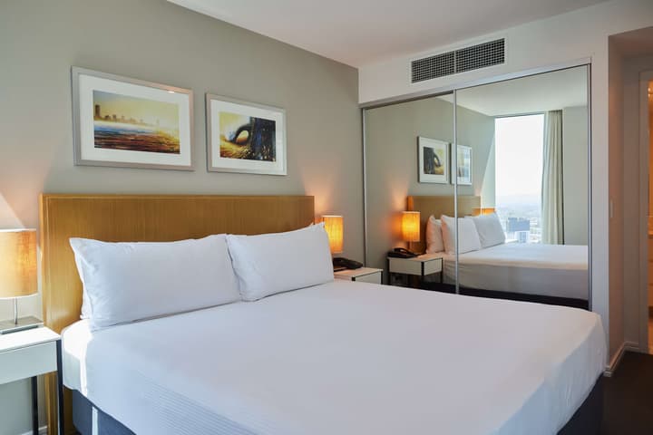 Hilton Surfers Paradise Hotel & Residences