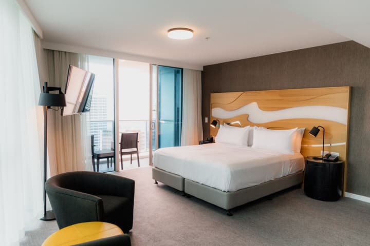 Hilton Surfers Paradise Hotel & Residences