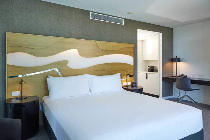 Hilton Surfers Paradise Hotel & Residences