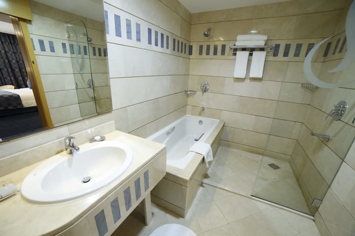 City Seasons Hotel Muscat
