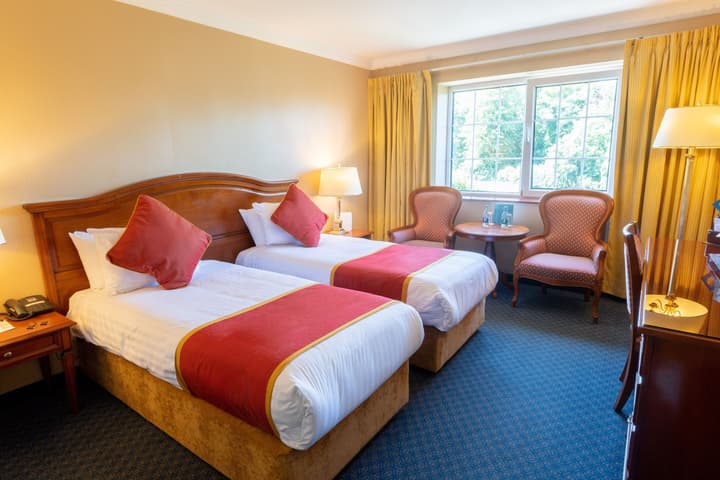 Killarney Avenue Hotel