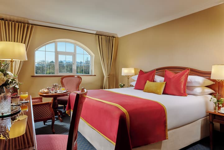 Killarney Avenue Hotel