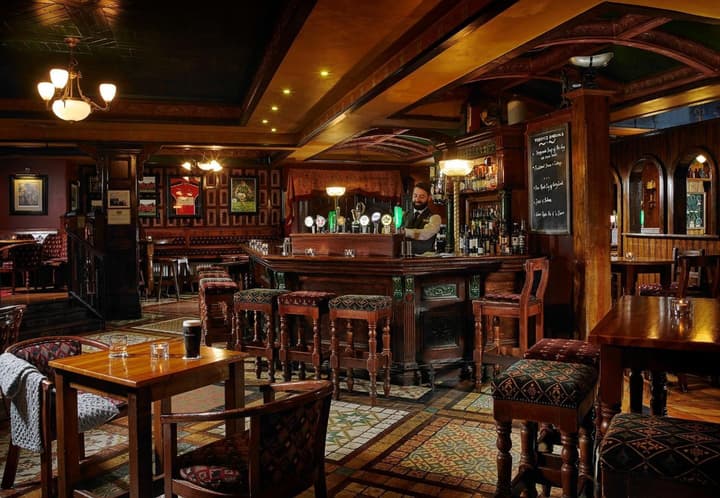 Killarney Avenue Hotel