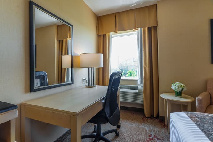 Monte Carlo Inn & Suites Downtown Markham