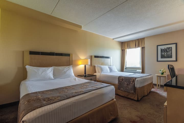 Monte Carlo Inn & Suites Downtown Markham