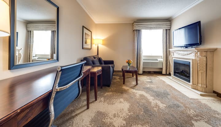 Monte Carlo Inn & Suites Downtown Markham