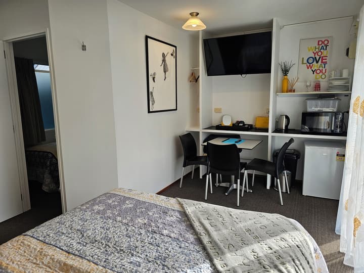 Albert Number 6 Motel