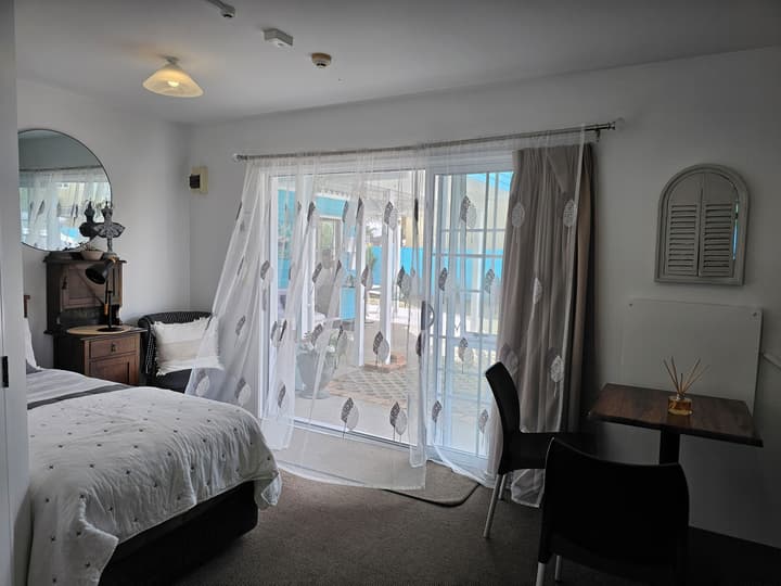 Albert Number 6 Motel