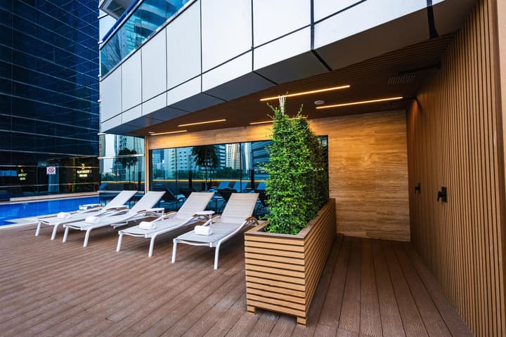 Golden Tulip Media Hotel